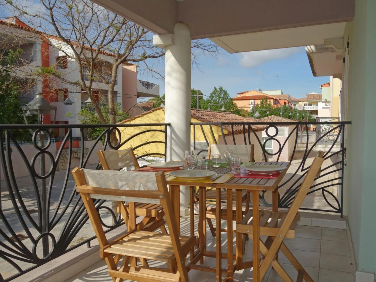 Apartment Le Madrilène Saint-Cyr-sur-Mer Extérieur photo